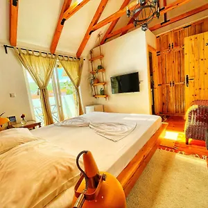 House 1960 Bed & Breakfast Lini