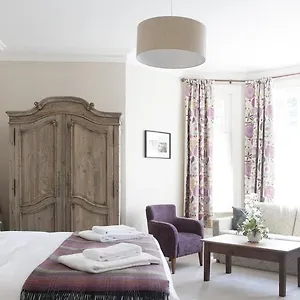 https://inn-in-the-park.tophotelsbath.com