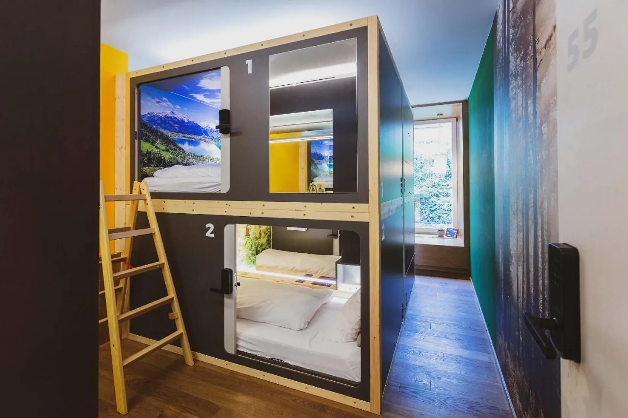 Capsule Hotel By Hyve バーゼル スイス